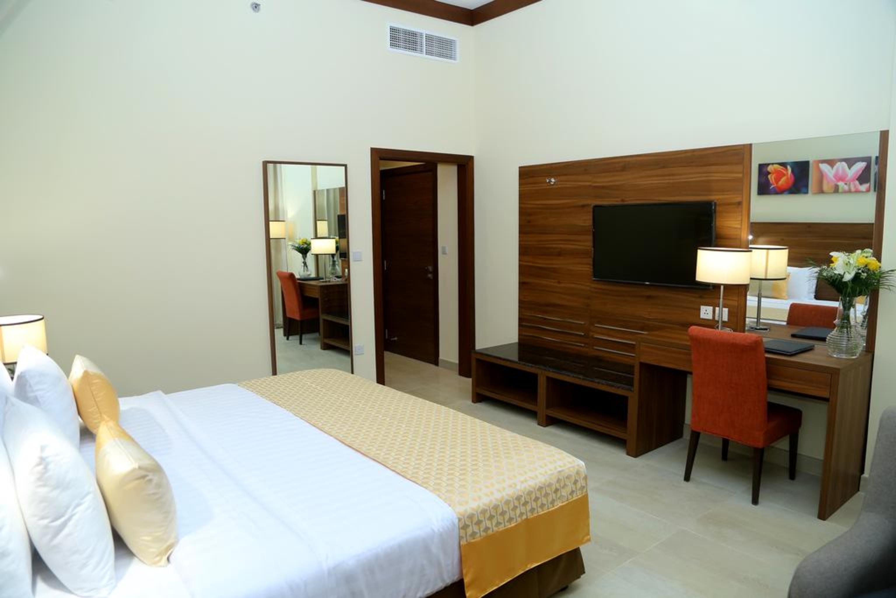 Tulip Al Barsha Hotel Apartment Dubai Exterior photo